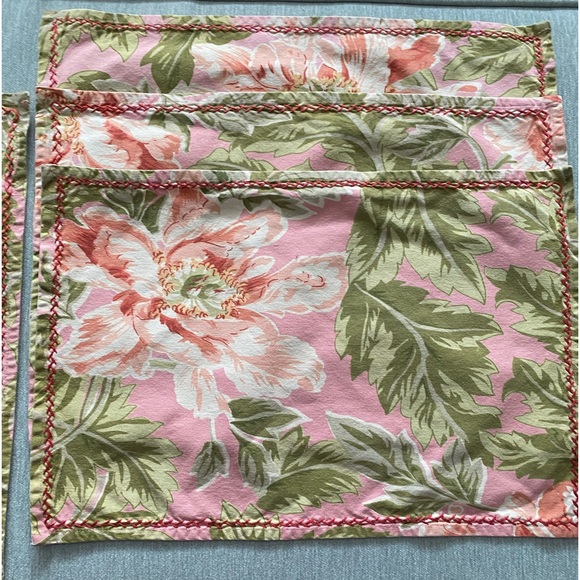 Set of 4 100% Cotton Large Floral Print Placemats by April Cornell - Picture 3 of 14